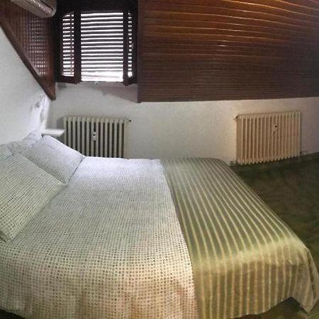 Appartamento La Mansarda Lecco Exterior foto