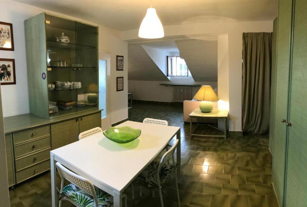 Appartamento La Mansarda Lecco Exterior foto